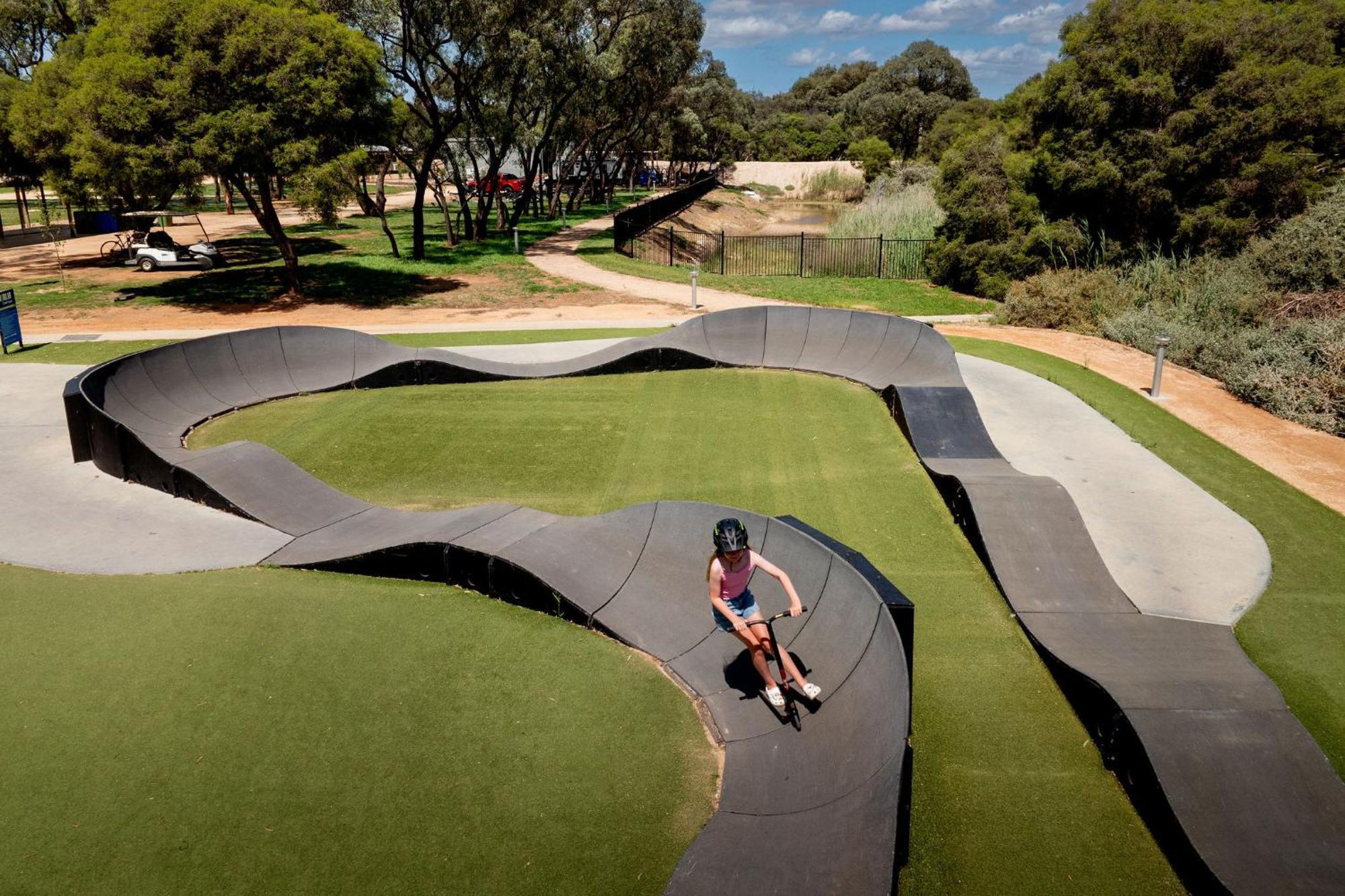 Big4 Renmark Riverfront Holiday Park Eksteriør bilde